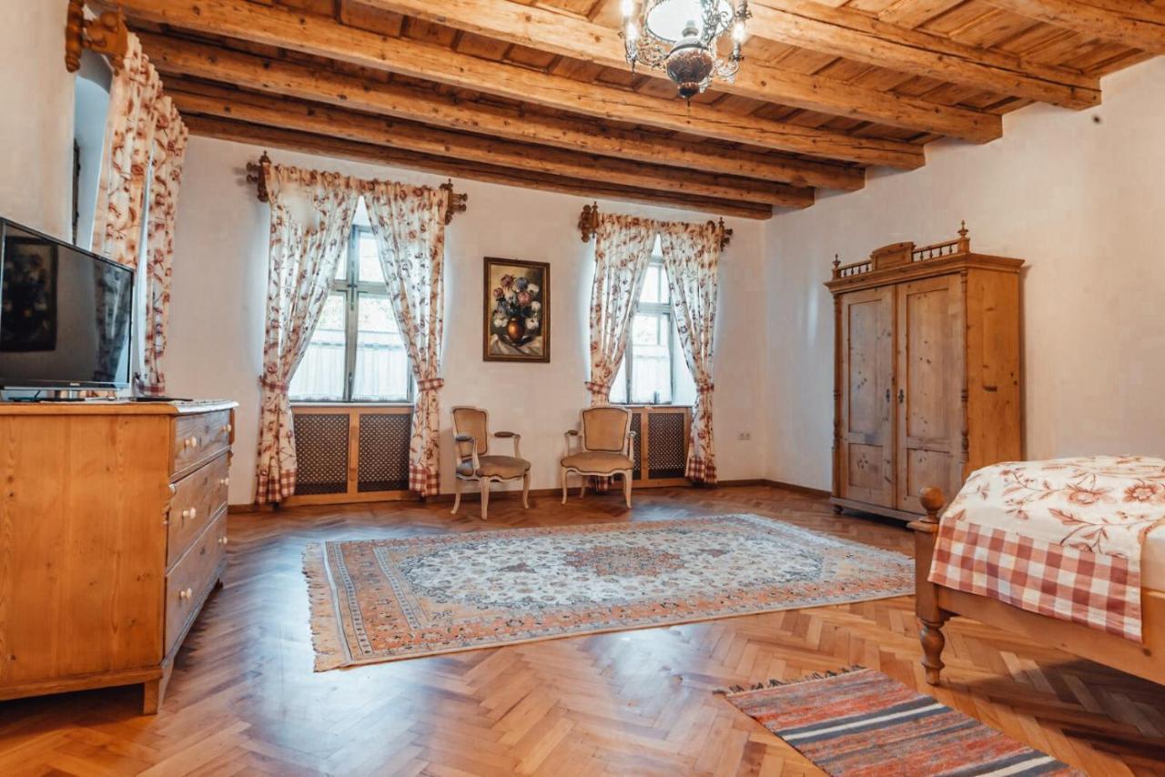 Pensiunea Zidul Cetatii Sighisoara Exterior photo